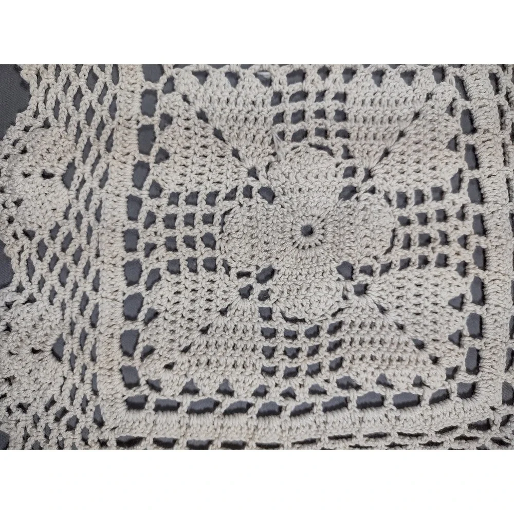 Vtg Handmade Crochet Doily Floral Scalloped Ecru/Beige 9